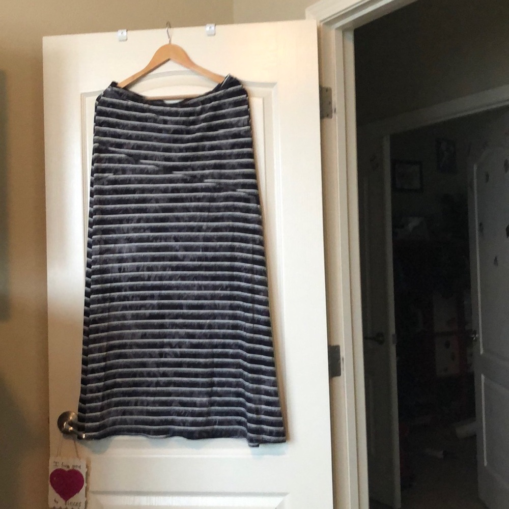 Maxi striped skirt